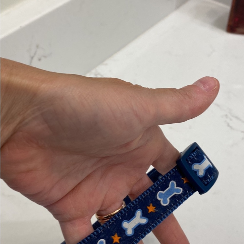 Adorable navy bone dog collar